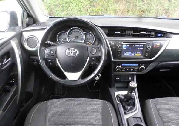 Toyota Auris cena 39900 przebieg: 183000, rok produkcji 2014 z Radom małe 352